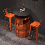 Tables de bar de rangement en fûts métalliques industriels noirs et orange