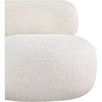 Meridian Furniture Fauteuil en tissu bouclette Venti