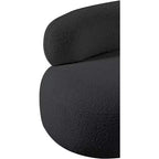 Meridian Furniture Fauteuil en tissu bouclette Venti