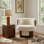 Fauteuil tonneau pivotant à 360° Whisen avec design sculptural en bois cintré, structure en bois massif, 32 po de largeur, polyvalent pour le salon et la chambre à coucher