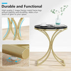 Petite table d'appoint ronde moderne, bout de canapé ou table de chevet avec structure en métal doré et plateau en bois d'ingénierie aspect marbre pour salon