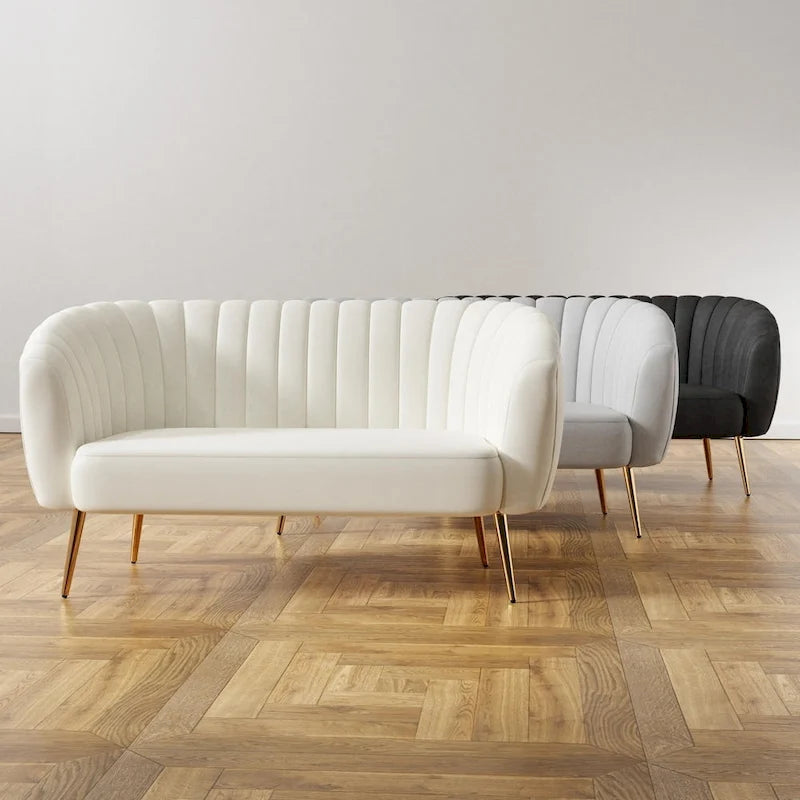 Canapé deux places capitonné en microfibre de velours contemporain Albany par Silver Orchid
