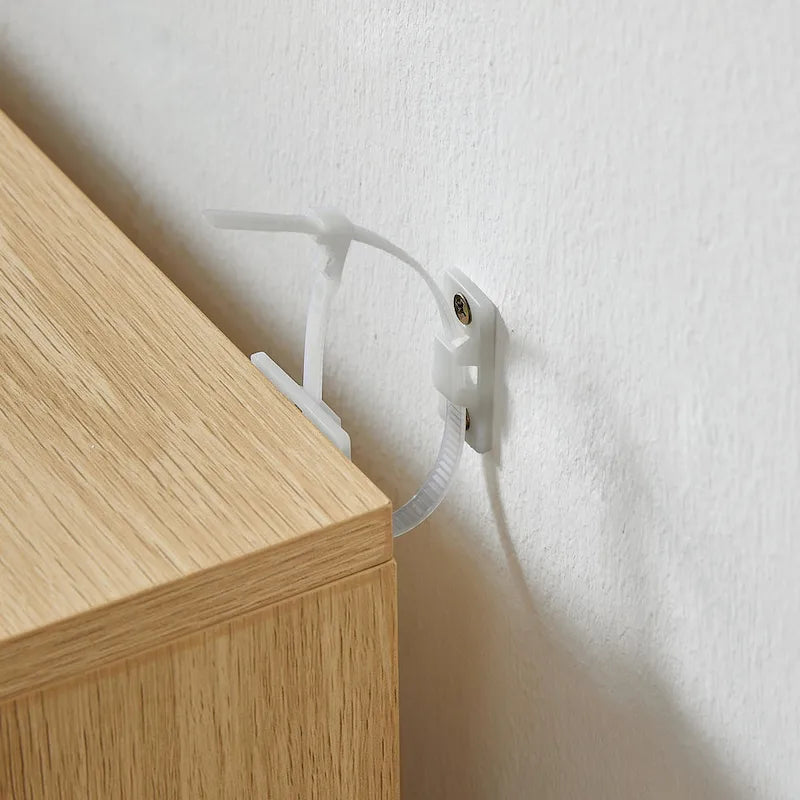 Commode de chambre à façades en rotin
