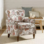 Fauteuil en bois traditionnel Araceli, rembourré à motifs floraux, avec dossier à oreilles et garniture cloutée | ART OF LIVING DESIGNS