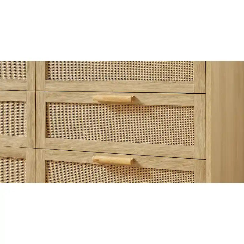 Commode de chambre à façades en rotin