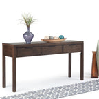 Console en bois massif de 152 cm avec 3 tiroirs, style contemporain, coloris noyer chaud