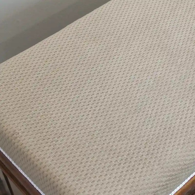 Banc coffre en bois sculpté Windsor